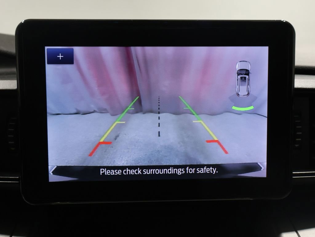 Used 2022 Ford Explorer XLT image 27