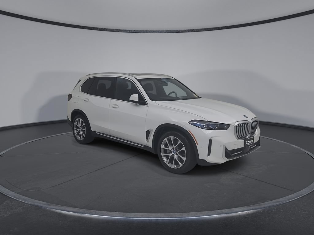 Used 2025 BMW X5 xDrive50e AWD/4WD image 3