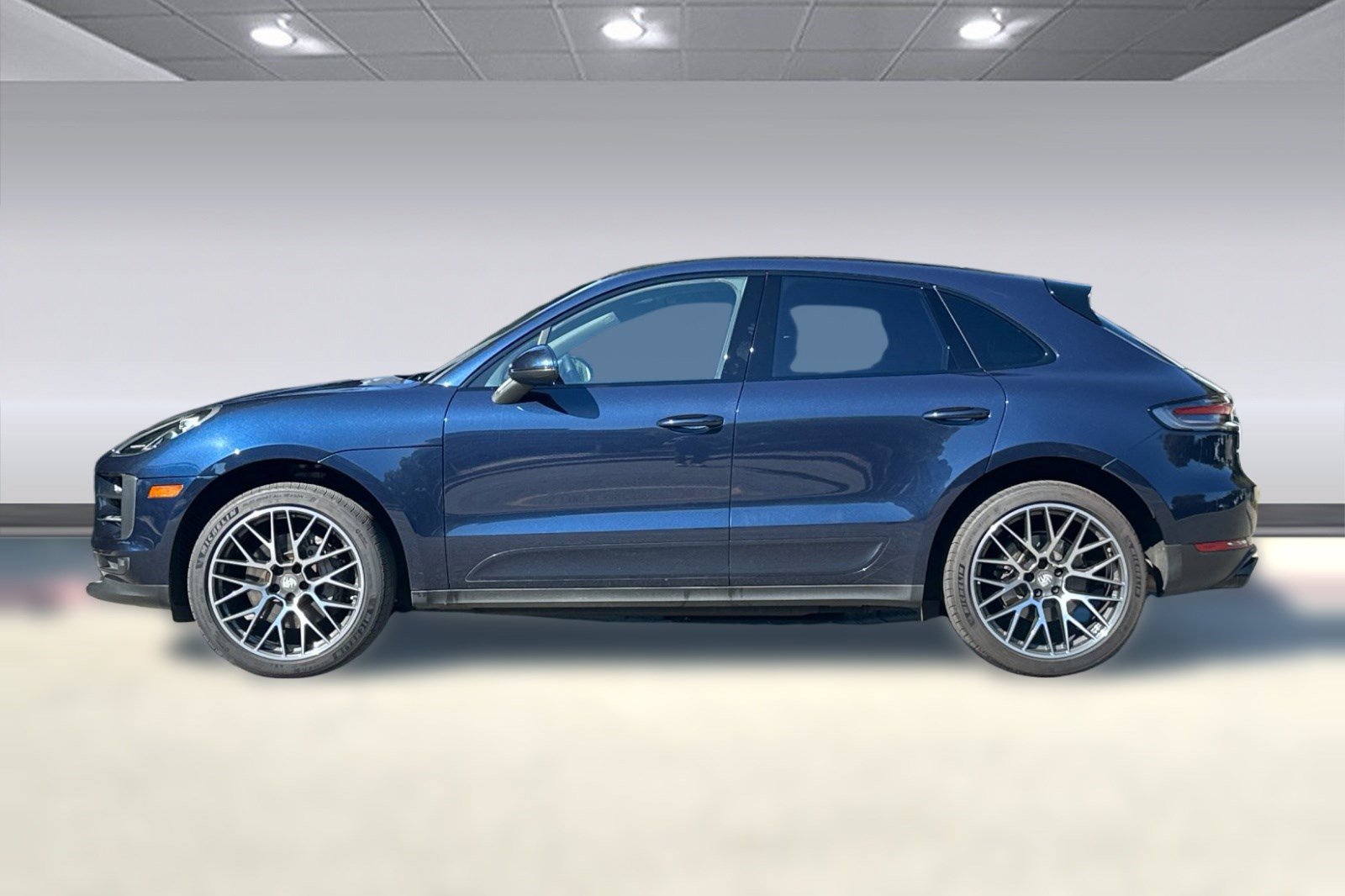 Used 2019 Porsche Macan S AWD/4WD image 2