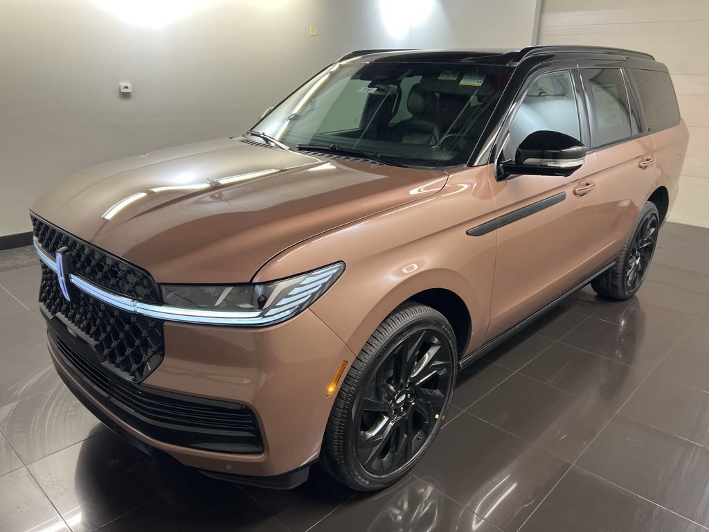 New 2026 Lincoln Navigator Black Label AWD/4WD image 3