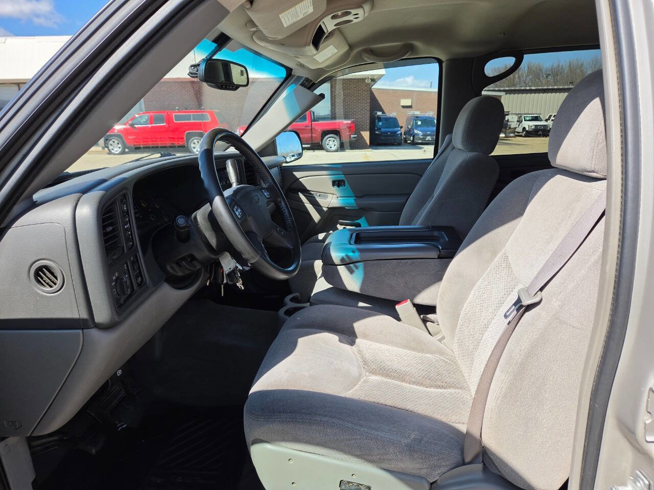 Used 2005 Chevrolet Avalanche Z71 w/ Preferred Equipment Group image 19
