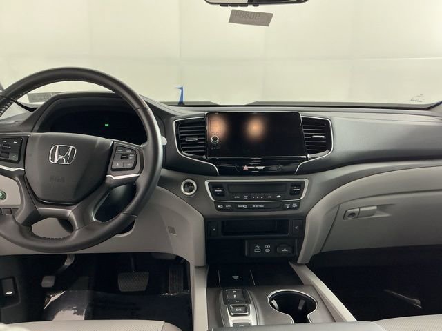Certified 2025 Honda Ridgeline RTL image 24
