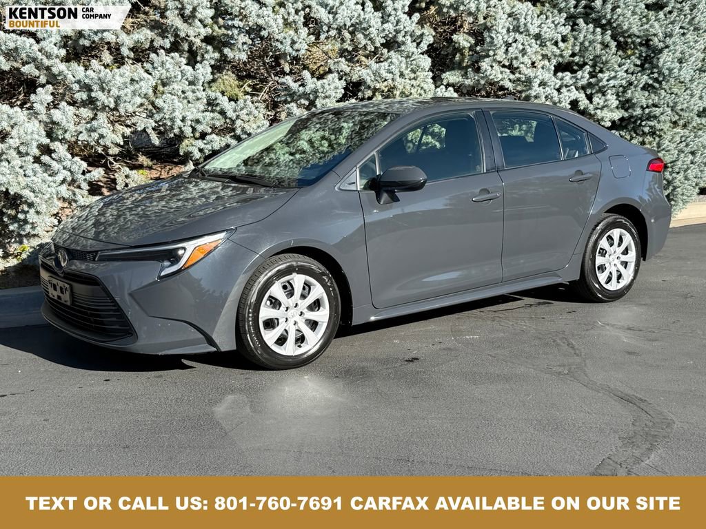 Used 2024 Toyota Corolla LE image 1