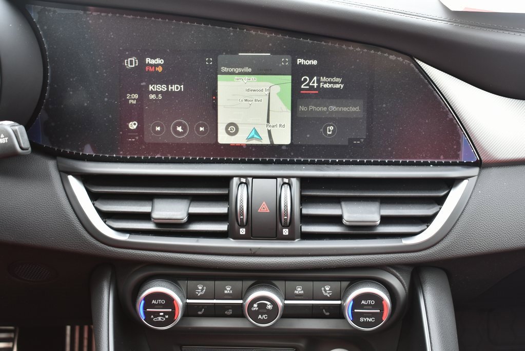 New 2025 Alfa Romeo Giulia AWD image 14