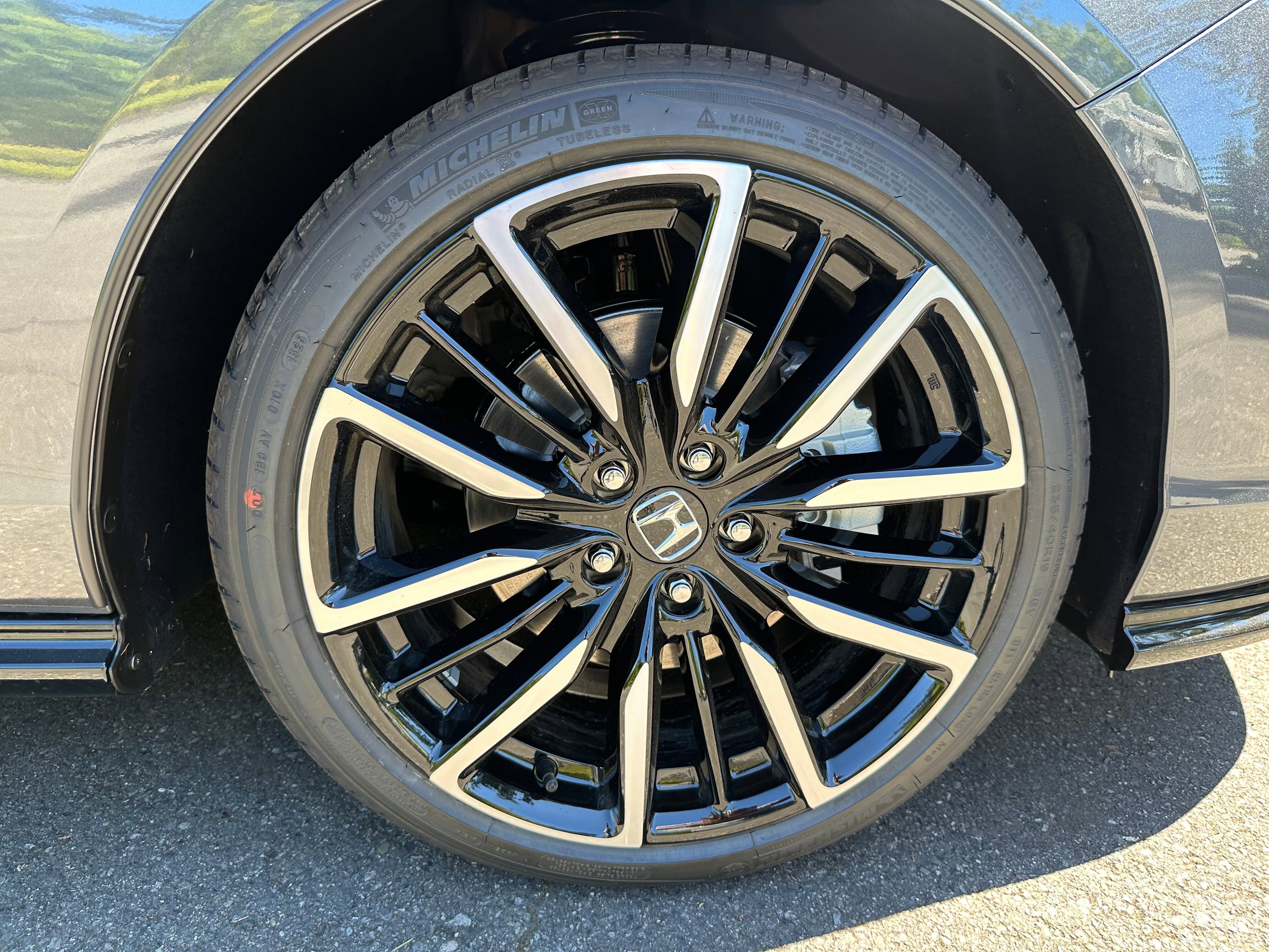 New 2025 Honda Accord Touring image 9