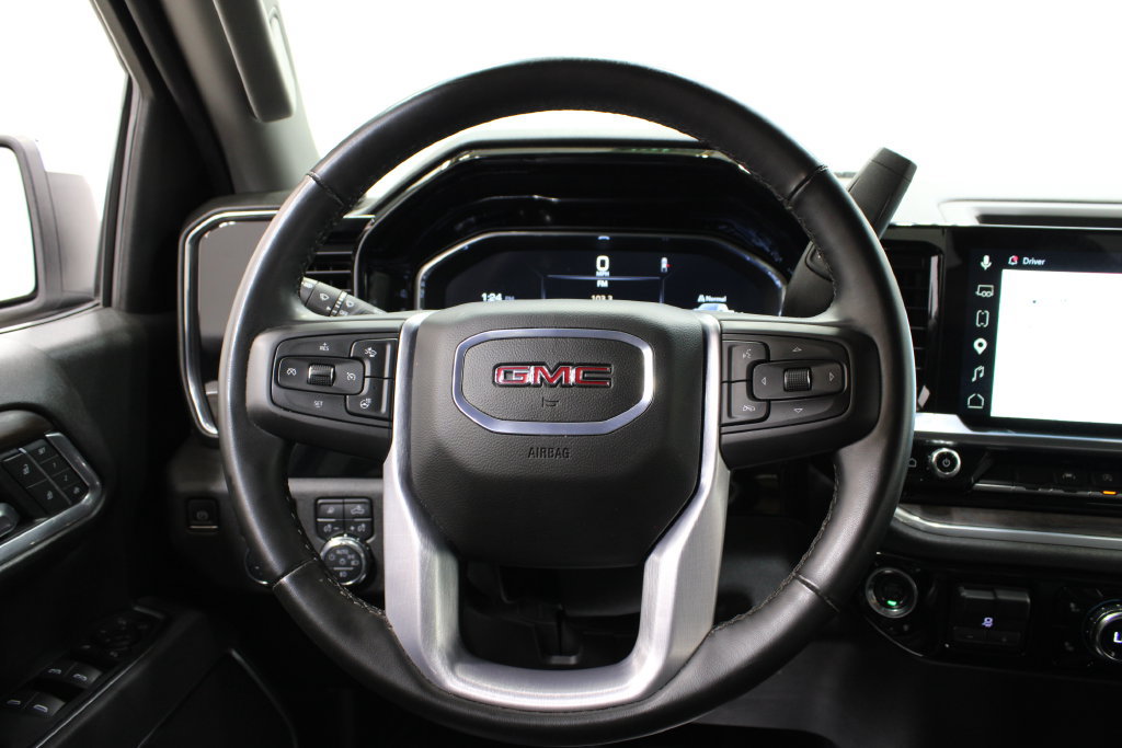 Used 2025 GMC Sierra 1500 SLT AWD/4WD image 24