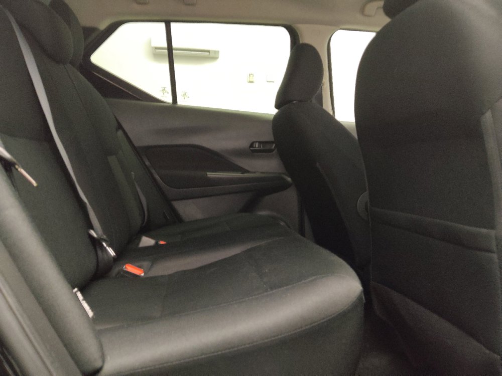 Used 2024 Nissan Kicks S FWD image 19
