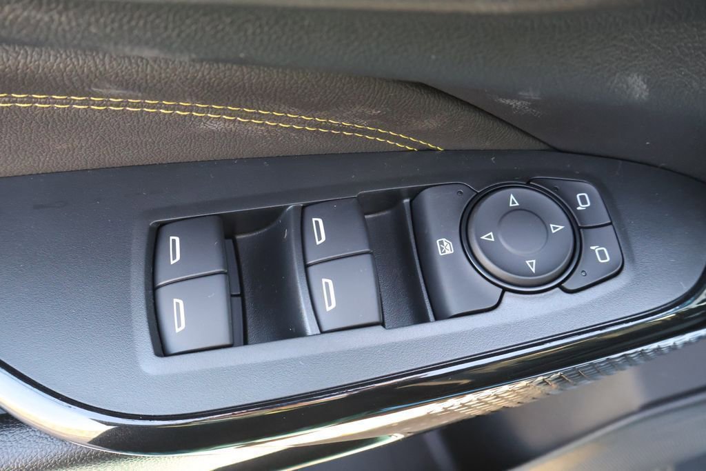 New 2026 Chevrolet Trax LT w/ LT Convenience Package FWD image 17
