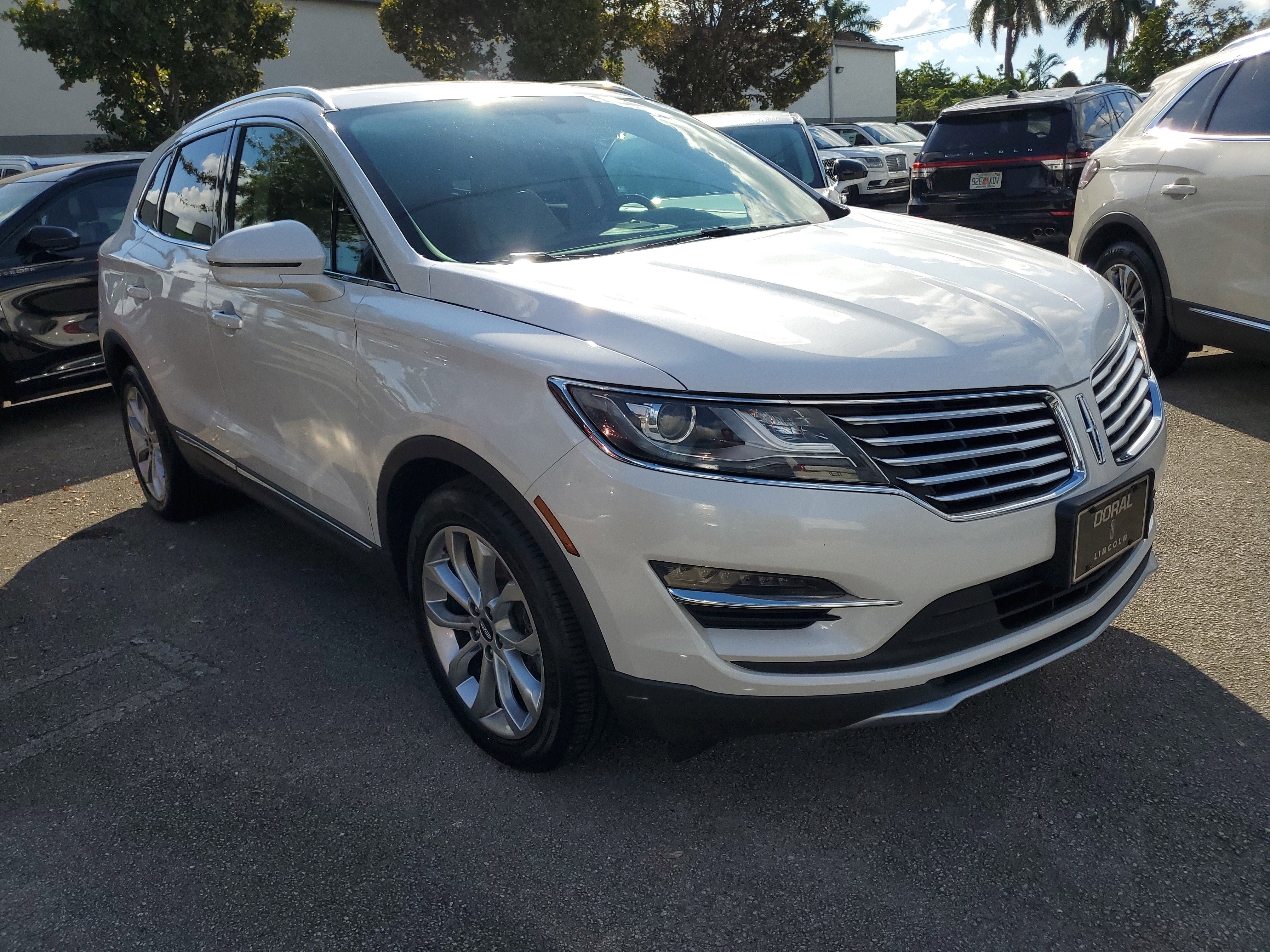 Used 2017 Lincoln MKC Select image 22