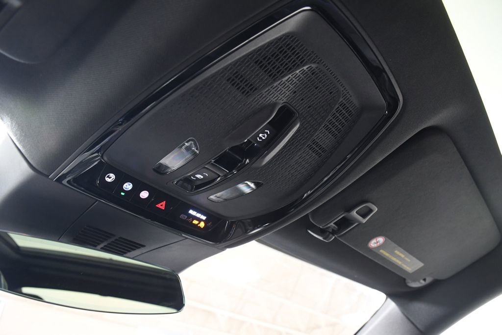 Used 2024 Cadillac Lyriq Luxury image 33