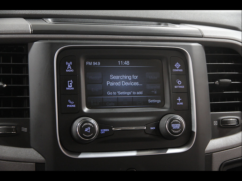 Used 2019 RAM 1500 Express w/ Express Value Package AWD/4WD image 10