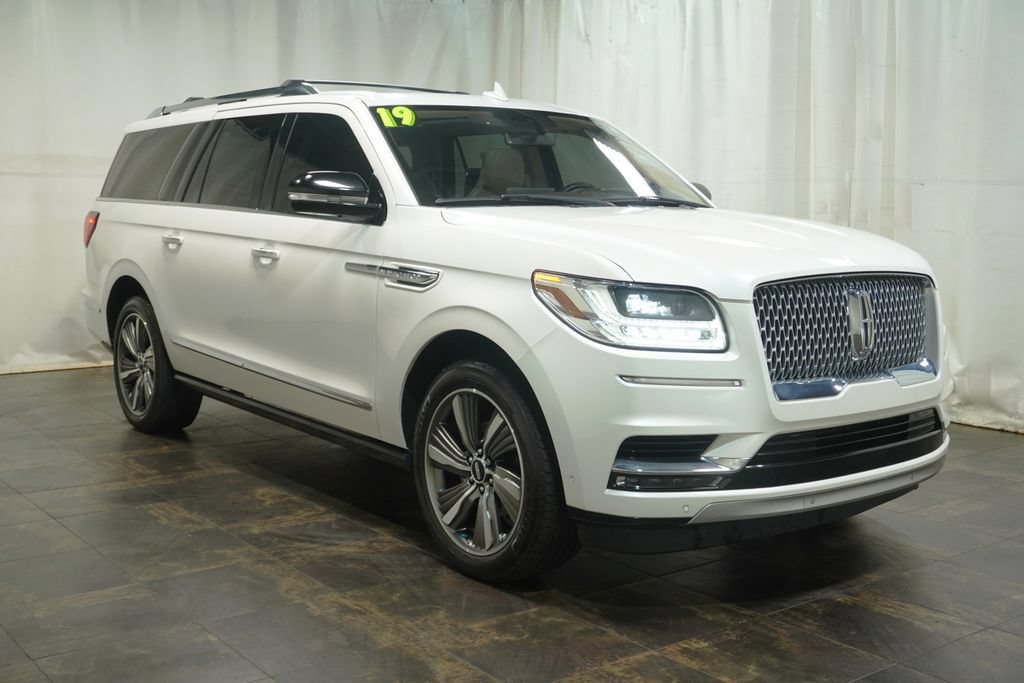 Used 2019 Lincoln Navigator L Reserve AWD/4WD video 1