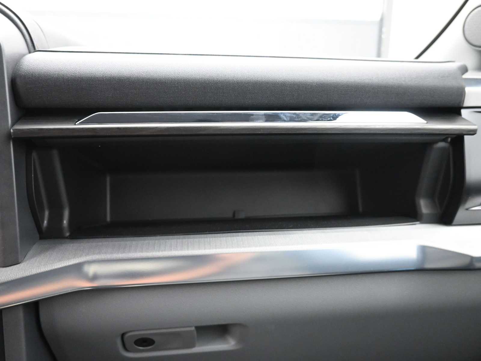 New 2025 Ford F150 Lariat w/ Equipment Group 502A High image 49