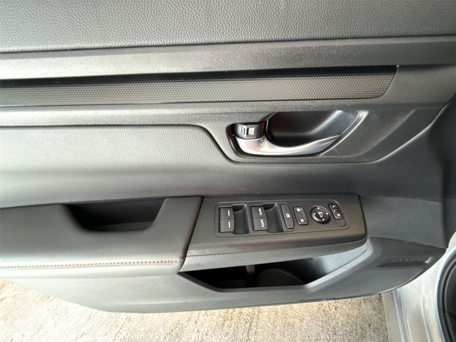 Used 2023 Honda CR-V Sport image 12