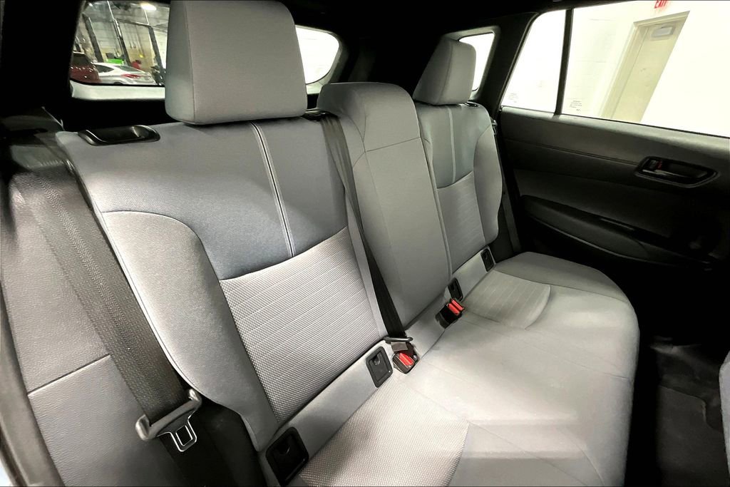 Used 2023 Toyota Corolla Cross SE image 35