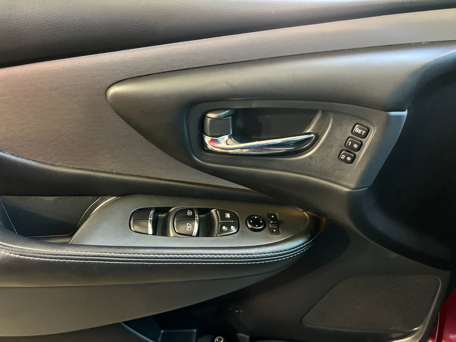 Used 2020 Nissan Murano SL FWD image 13