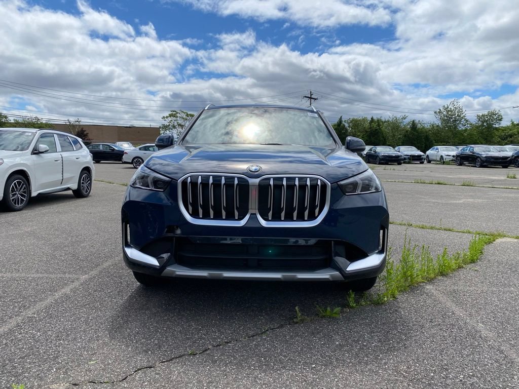 New 2026 BMW X1 xDrive28i w/ Convenience Package AWD/4WD image 2