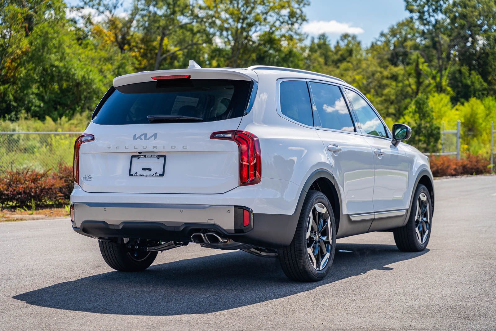 New 2025 Kia Telluride S image 4