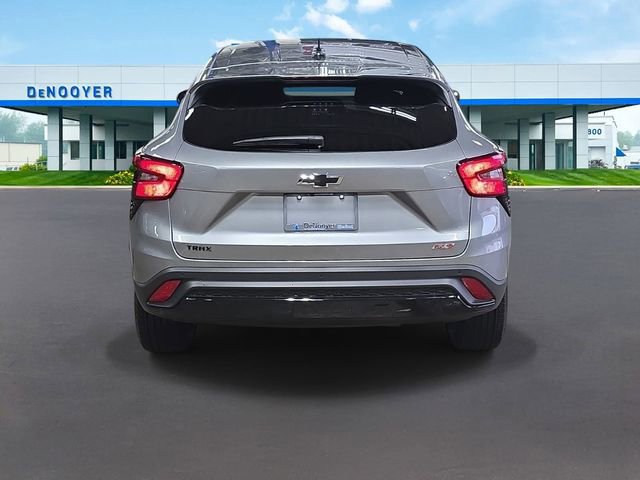 New 2026 Chevrolet Trax RS w/ Driver Confidence Package image 8