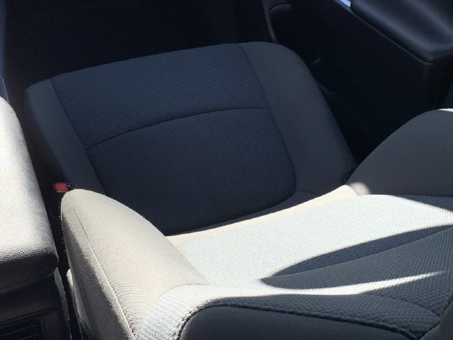 Used 2022 Toyota RAV4 LE AWD/4WD image 33