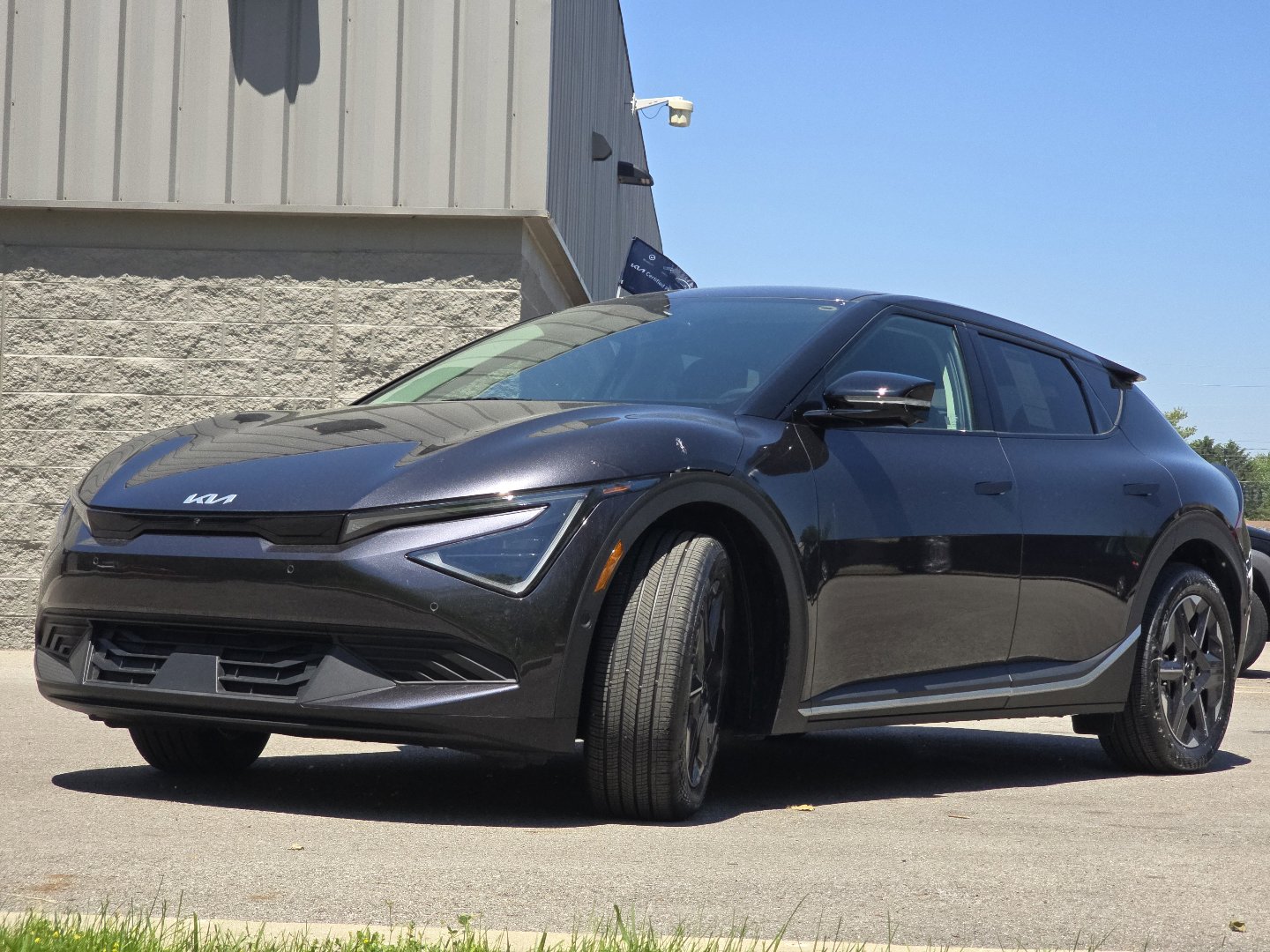 Used 2025 Kia EV6 Light w/ Light LR Technology Package AWD/4WD image 12