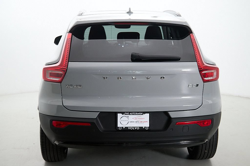 Certified 2024 Volvo XC40 B5 Plus w/ Protection Package Premier AWD/4WD image 8