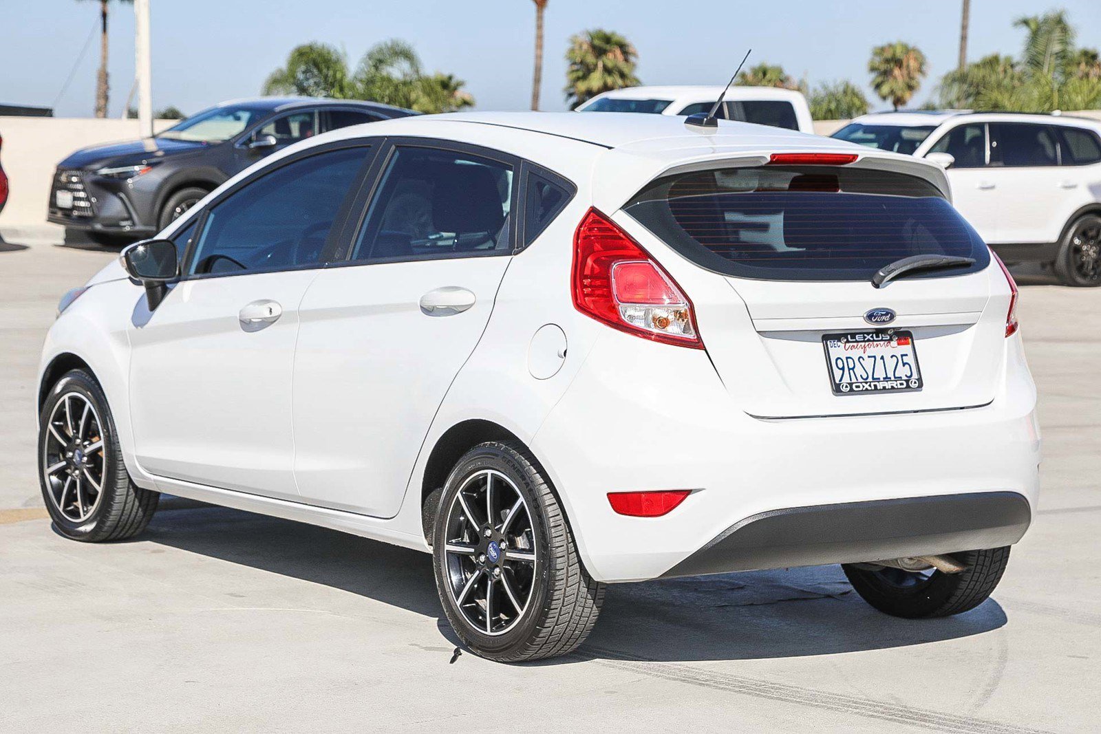 Used 2018 Ford Fiesta SE w/ Equipment Group 201A image 5