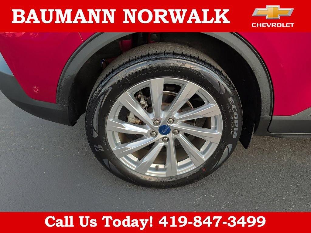 Used 2021 Ford Escape Titanium w/ Titanium Elite Package AWD/4WD image 11