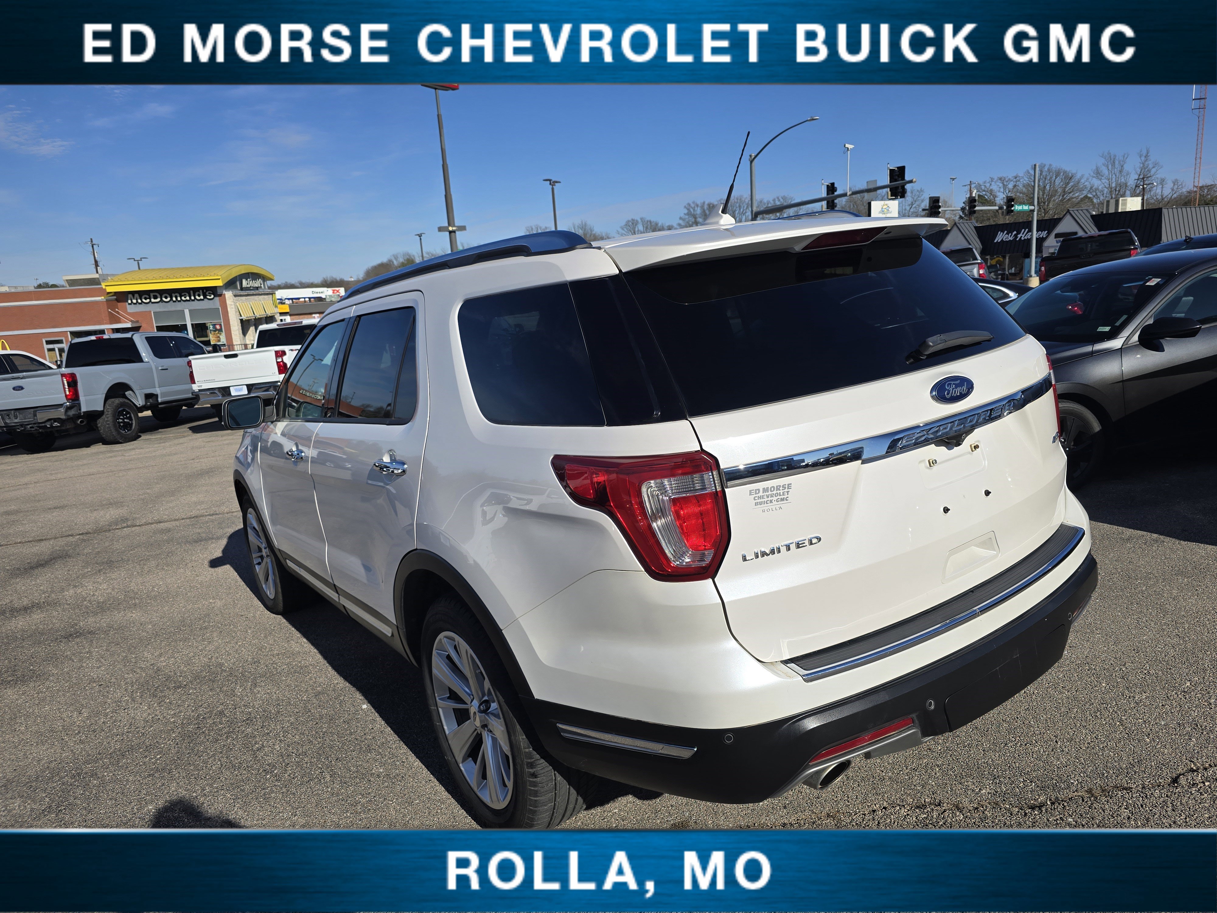 Used 2019 Ford Explorer Limited w/ Ford Safe & Smart Package image 5