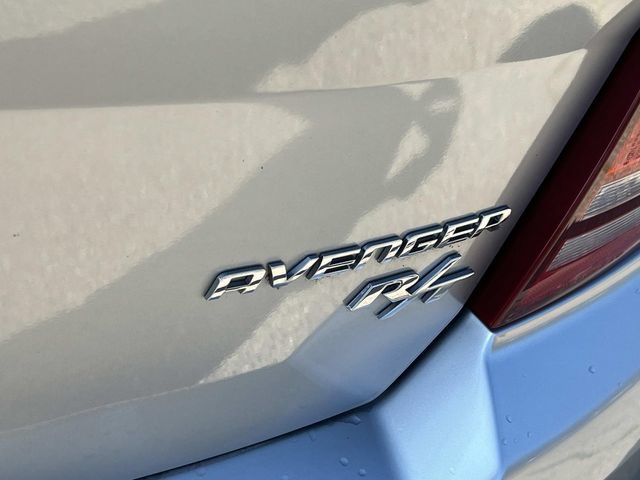 Used 2010 Dodge Avenger R/T FWD image 13