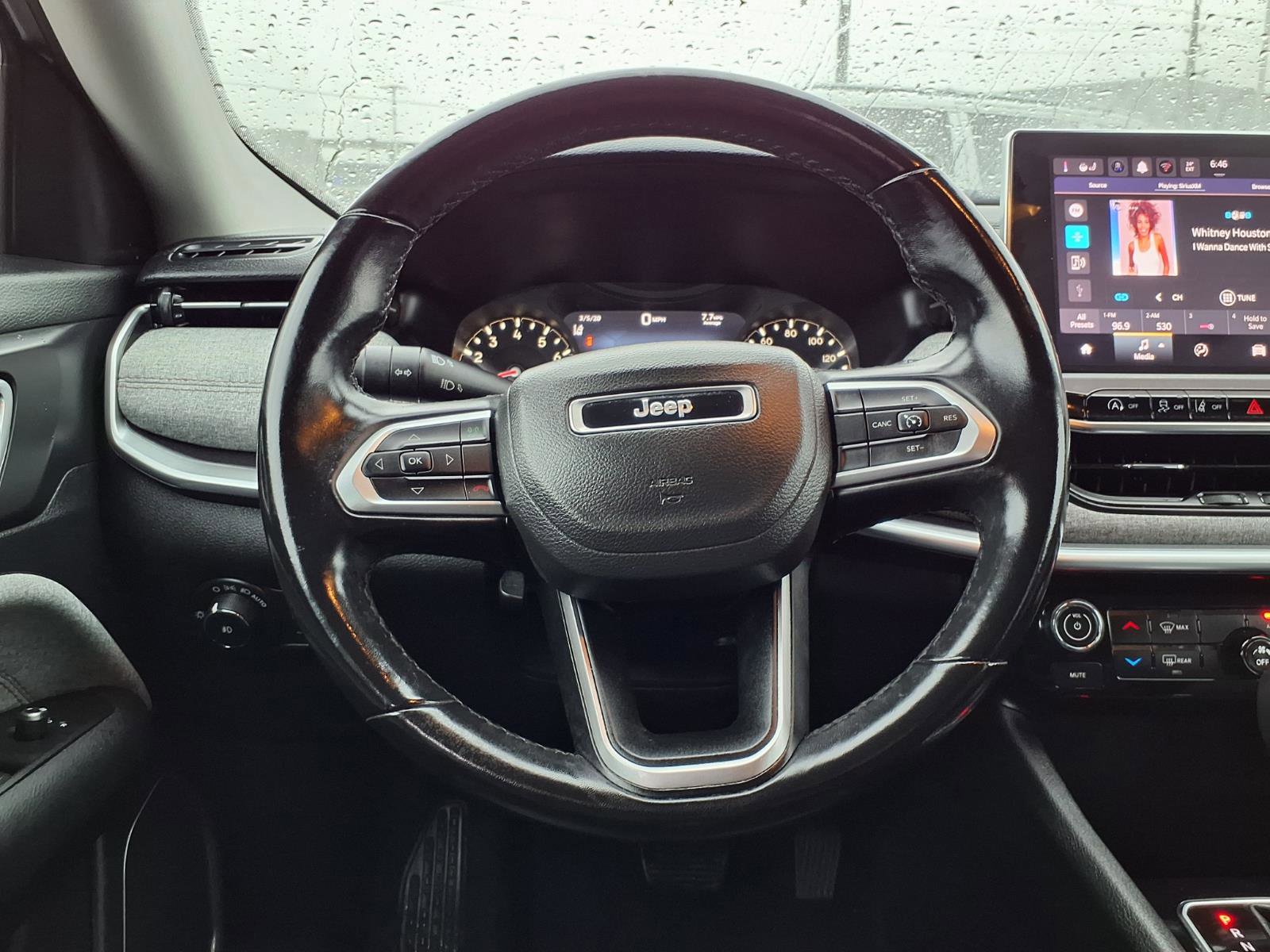 Used 2022 Jeep Compass Latitude AWD/4WD image 15