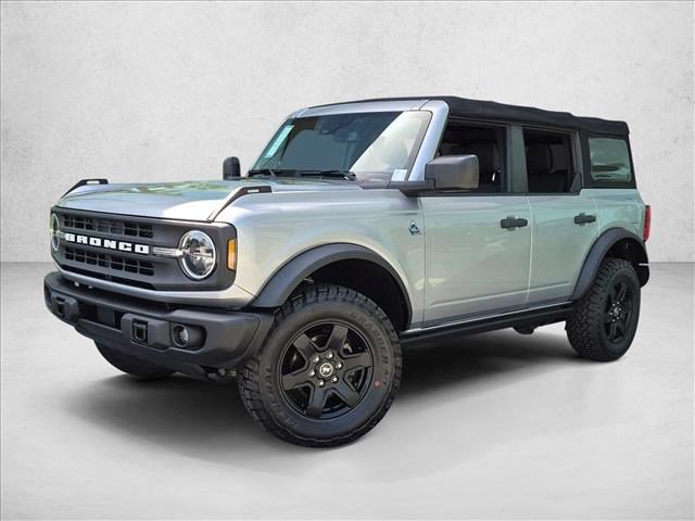 Used 2023 Ford Bronco Black Diamond AWD/4WD image 1