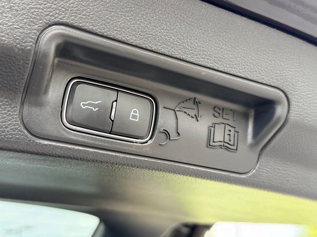 Certified 2025 Ford Explorer ST RWD image 36