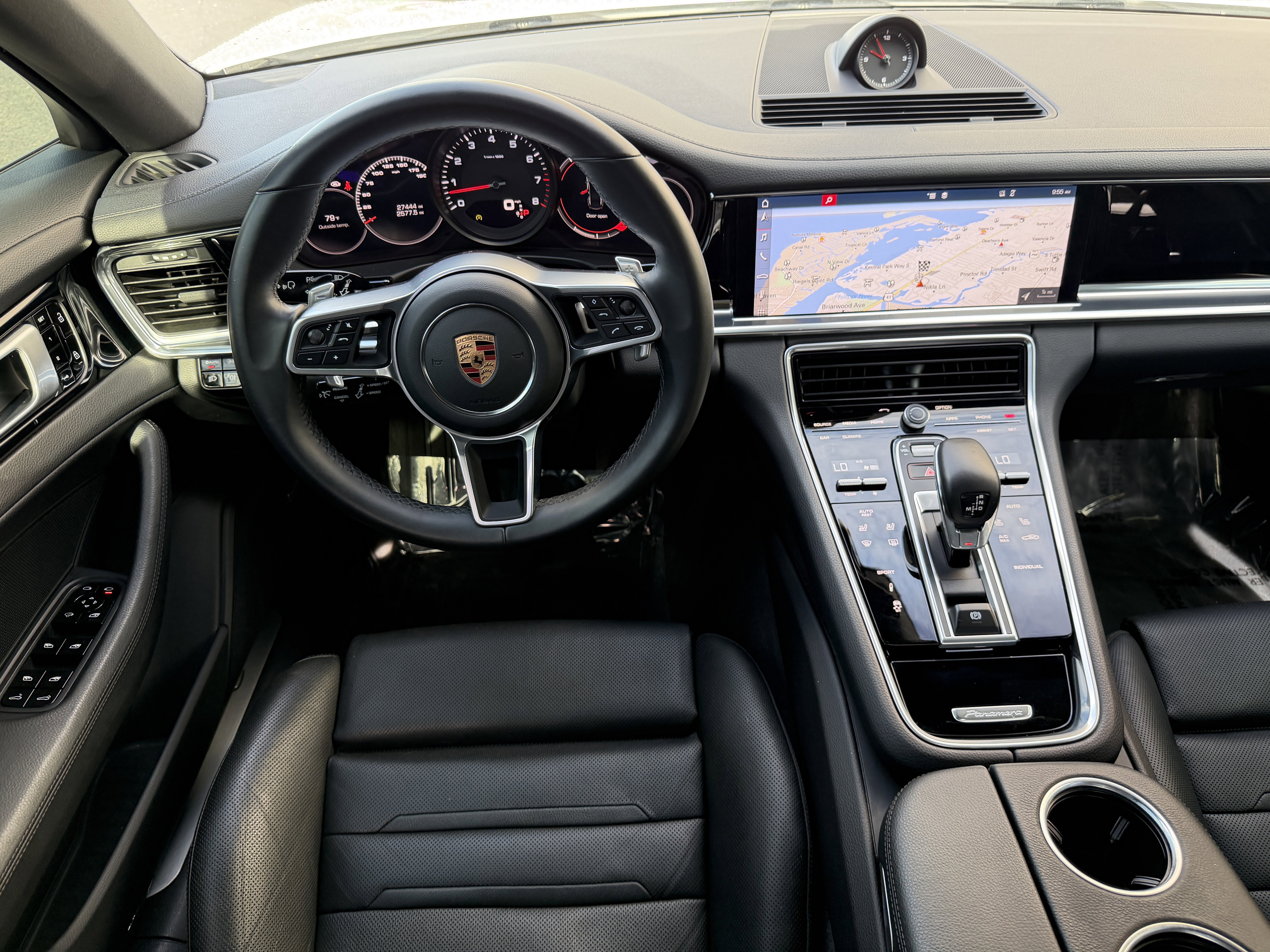 Certified 2020 Porsche Panamera image 19