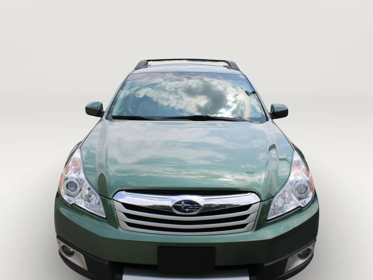 Used 2012 Subaru Outback 3.6R Limited AWD/4WD image 2