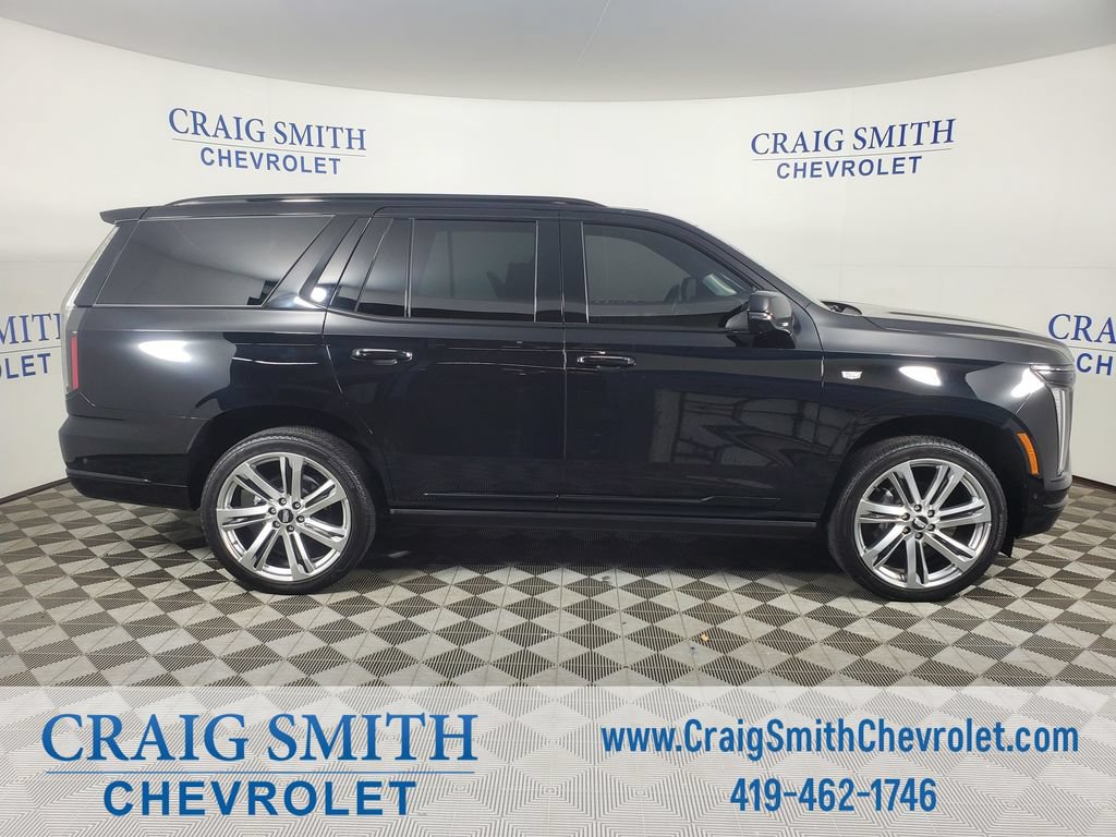 Used 2025 Cadillac Escalade Sport Platinum w/ LPO, Floor Liner Package AWD/4WD image 6