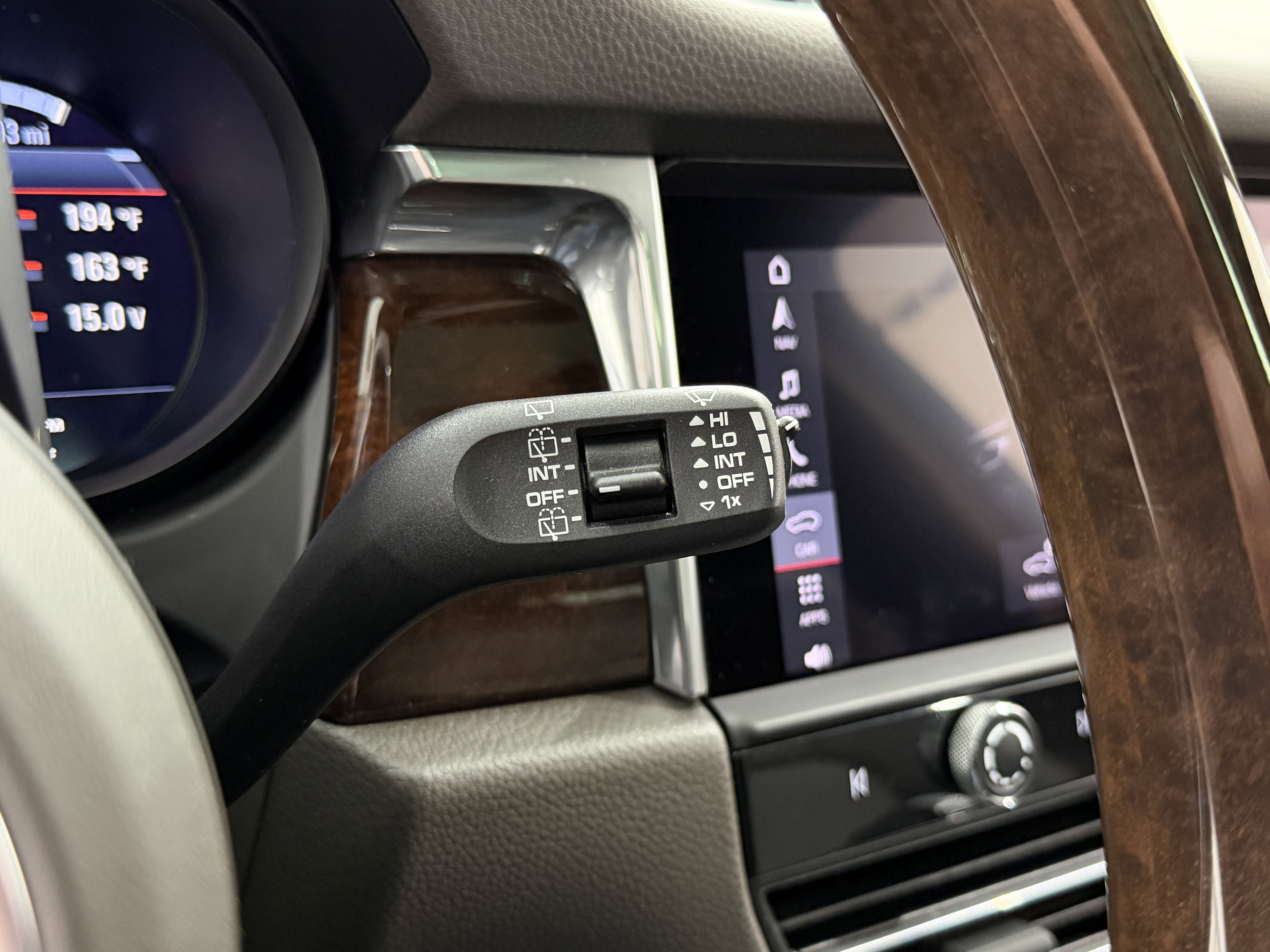 Certified 2025 Porsche Macan image 49