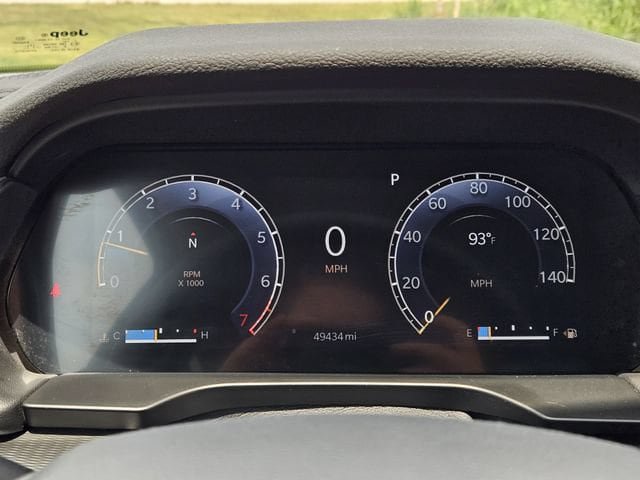Used 2024 Jeep Grand Cherokee L Laredo w/ MOPAR Finishing Package AWD/4WD image 16