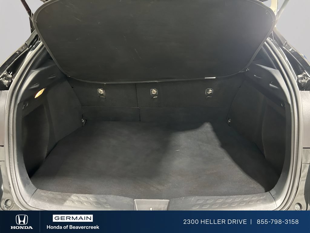 Used 2019 Toyota C-HR XLE FWD image 25