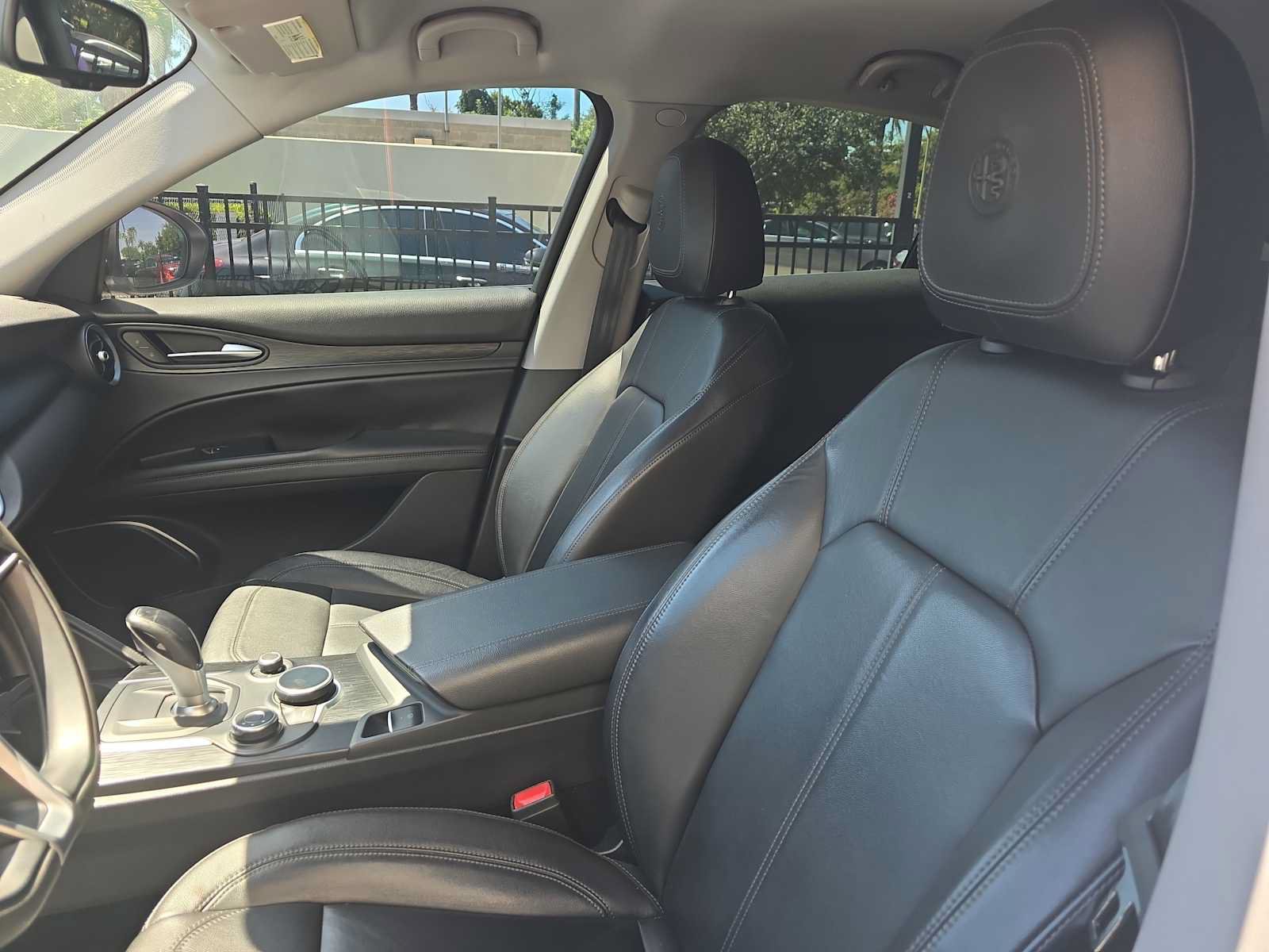 Used 2019 Alfa Romeo Stelvio AWD image 14