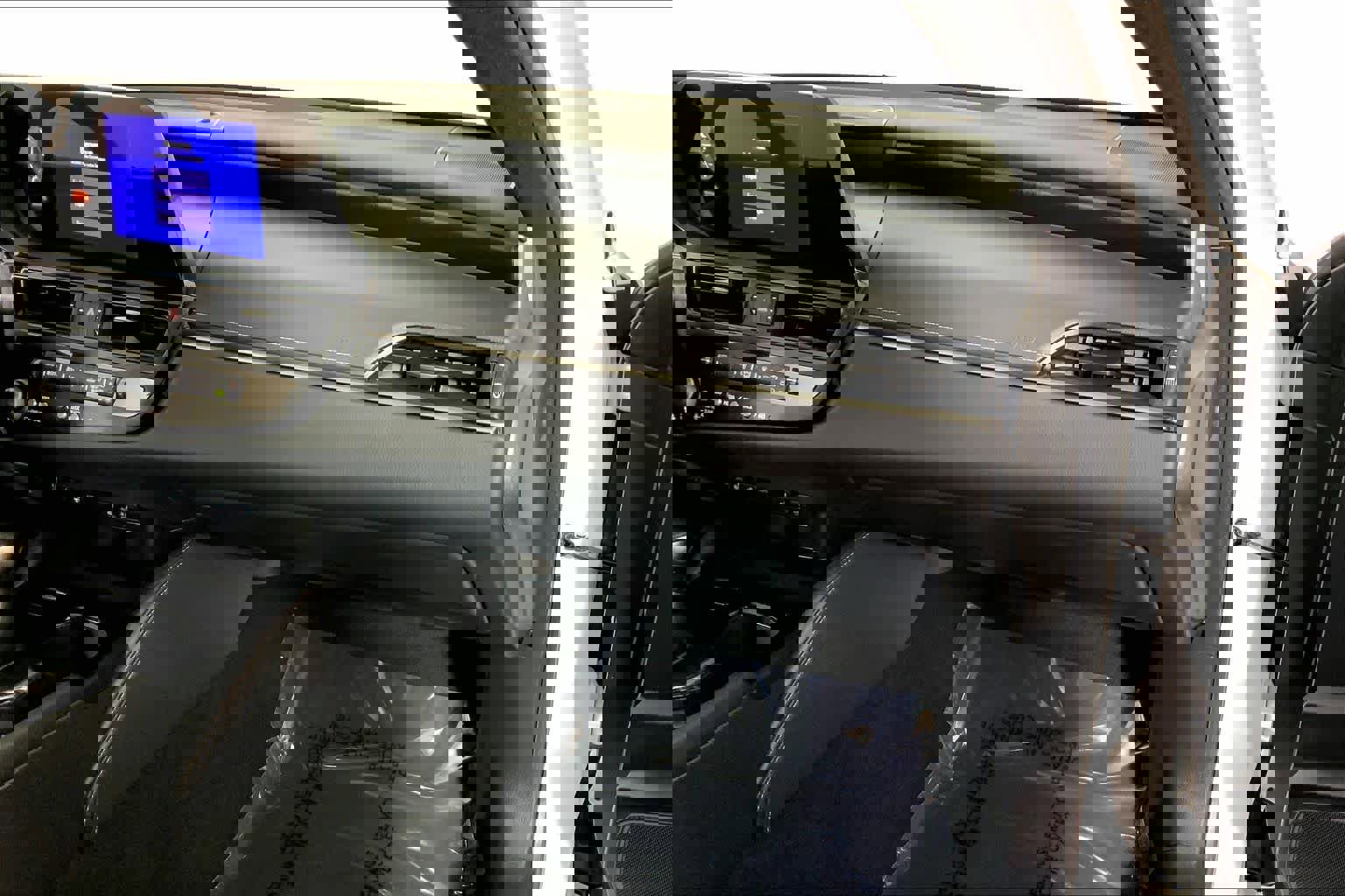 Certified 2023 Lexus ES 350 w/ Premium Package image 19