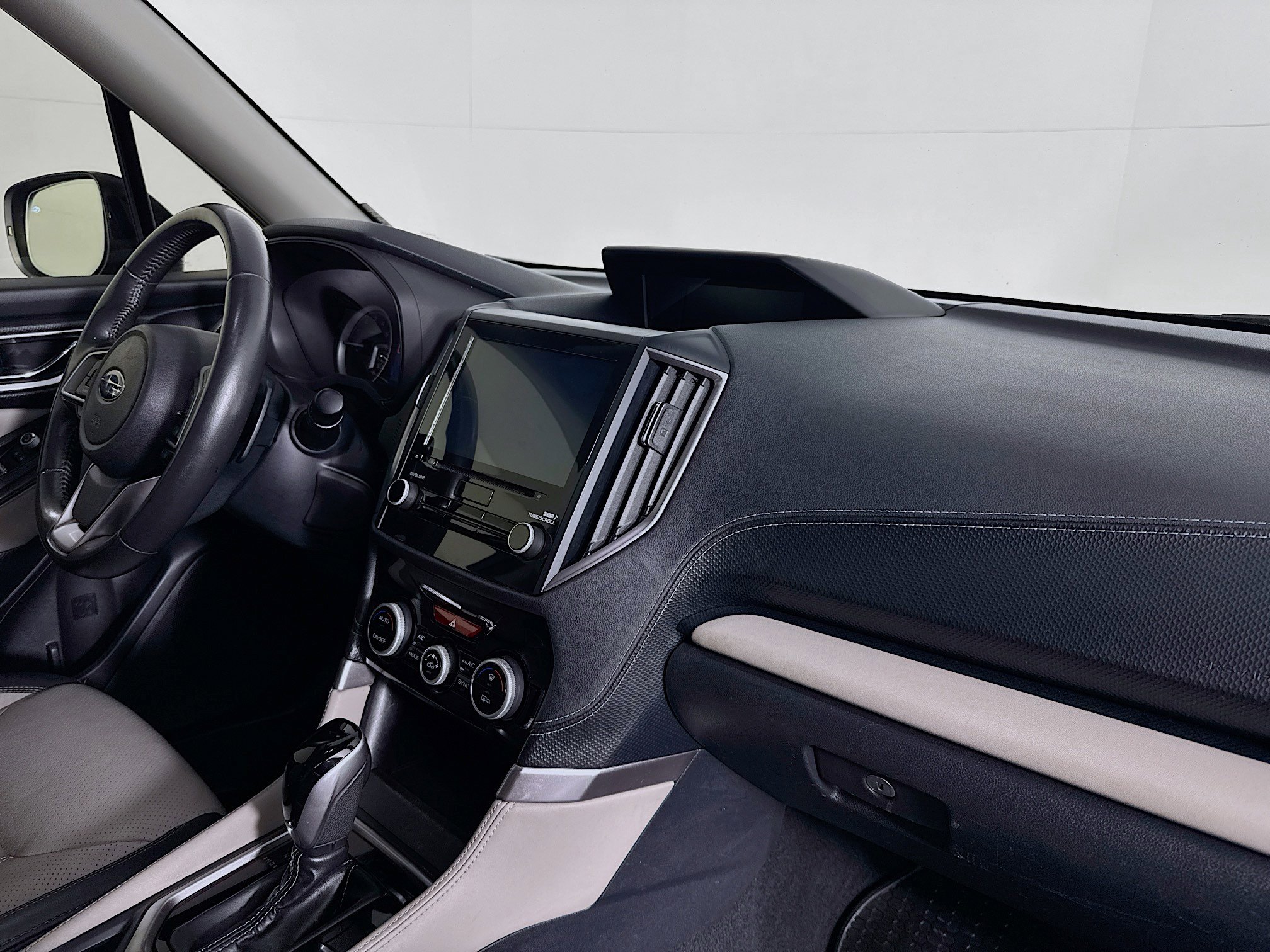 Used 2023 Subaru Forester Limited w/ Popular Package #2 AWD/4WD image 29