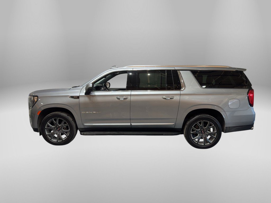 Used 2024 GMC Yukon XL Denali image 4