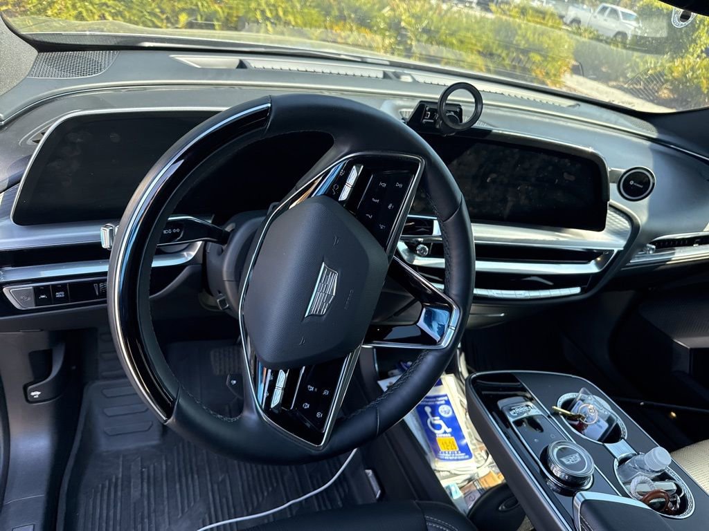 Used 2024 Cadillac Lyriq Luxury w/ LPO, Floor Liner Package image 3