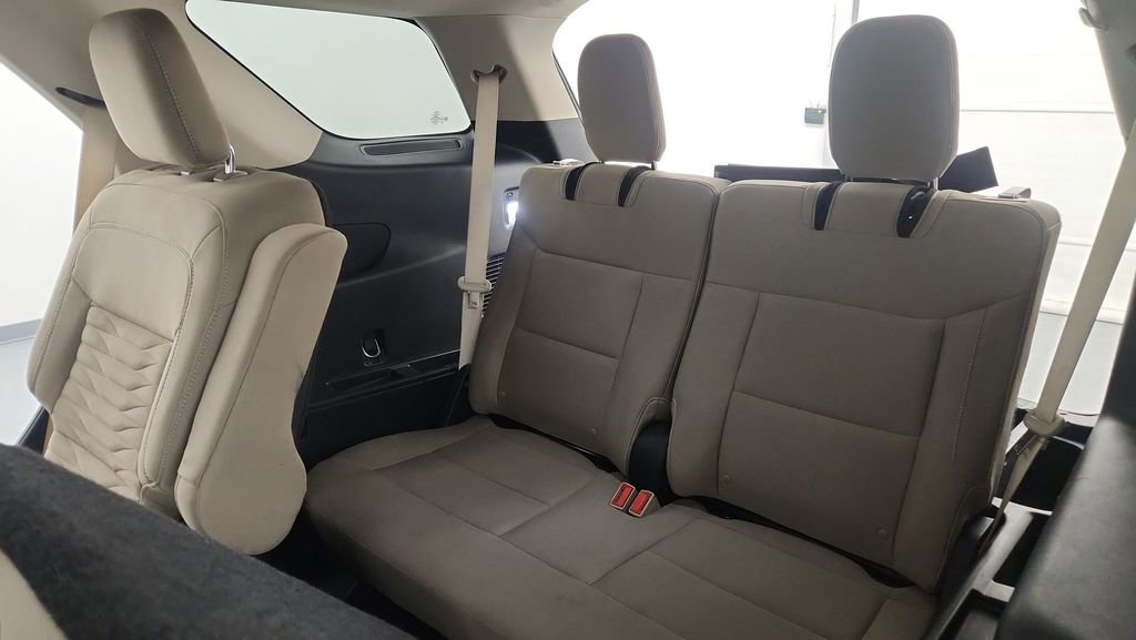 Used 2020 Ford Explorer XLT w/ Comfort Package AWD/4WD image 31
