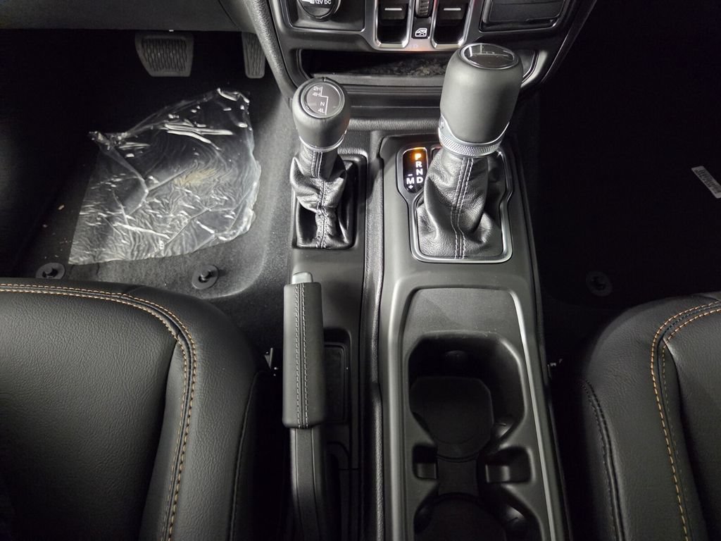 New 2026 Jeep Gladiator Sport AWD/4WD image 11