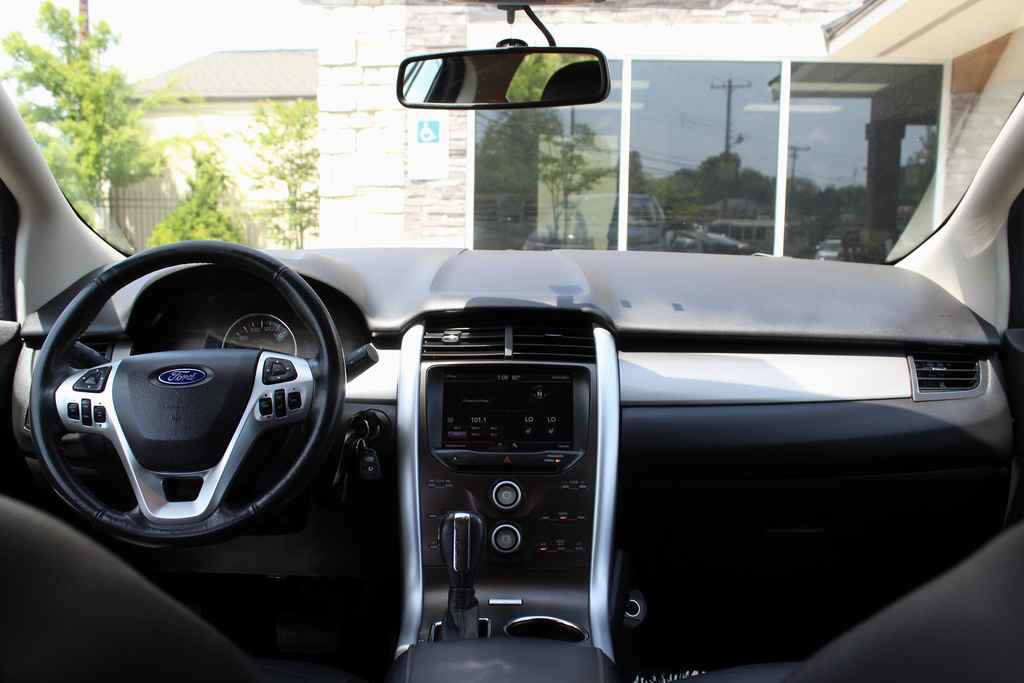 Used 2013 Ford Edge SEL AWD/4WD image 25