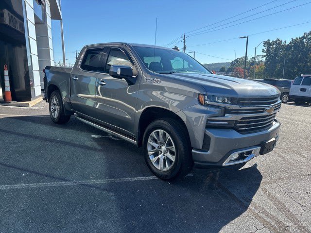 Used 2019 Chevrolet Silverado 1500 High Country w/ Technology Package AWD/4WD image 4