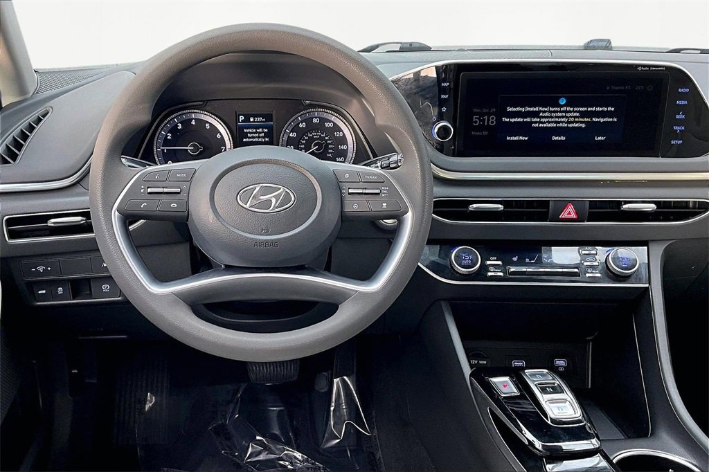 Used 2023 Hyundai Sonata SEL w/ Cargo Package image 5