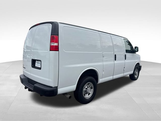 Used 2019 Chevrolet Express 2500 w/ Driver Convenience Package RWD image 5